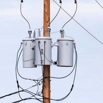 Voltaggio di uscita personalizzato Trasformatore pieno di olio 10kva 25kva 50kva 75kva 100kva 167kva